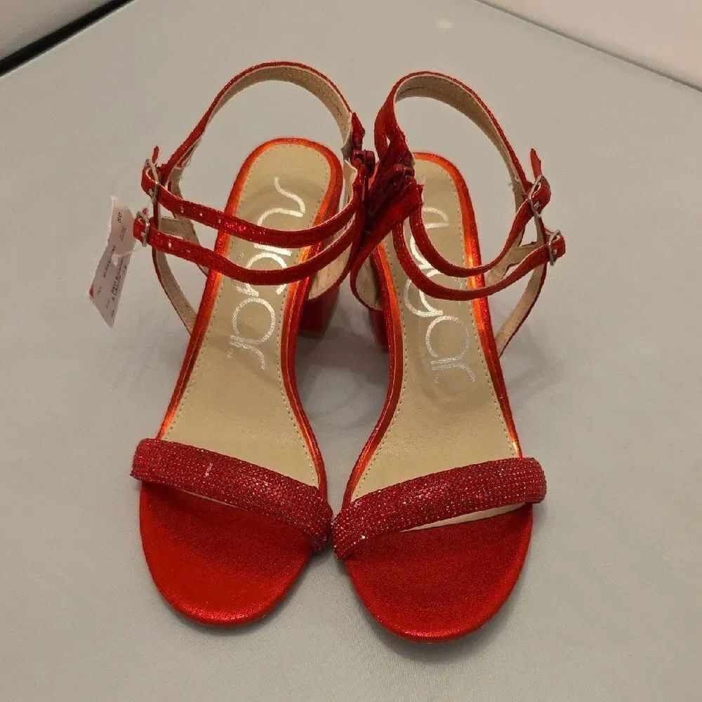 BRAND NEW SUGAR SPARKLING LOW BLOCK HEEL SANADAL